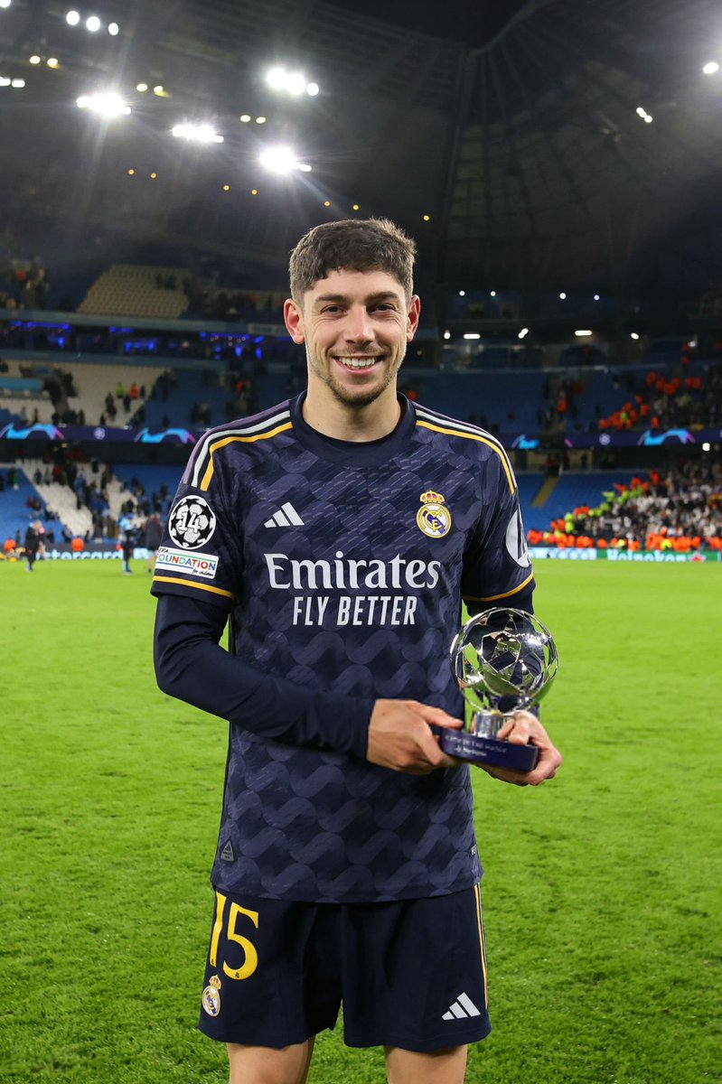 🚨 OFFICIAL: Federico 'El Halcon' Valverde adalah MOTM di pertandingan leg kedua babak perempat final Liga Champions 2023/24 melawan Manchester City! 🌟🤩🇺🇾 #UCL Kasih tepuk tangan yang meriah dulu buat MOTM kita hari ini, @fedeevalverde 👏🤍