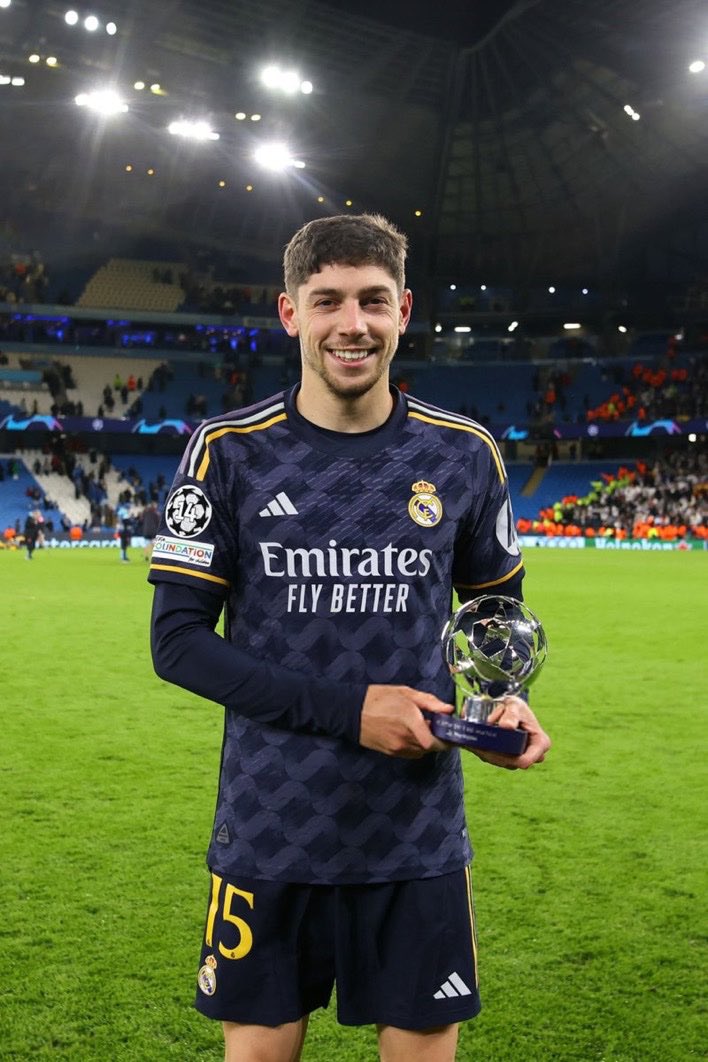 🚨 OFFICIEL ! Fede Valverde a été élu 𝗛𝗢𝗠𝗠𝗘 𝗗𝗨 𝗠𝗔𝗧𝗖𝗛 🌟🤍