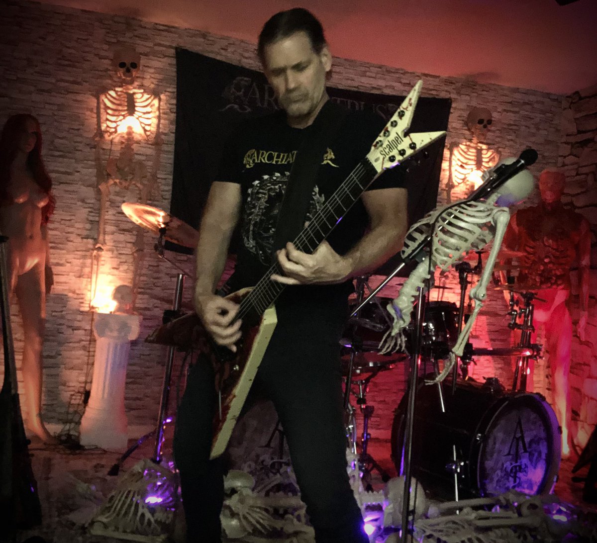 Archiatrus's tweet photo. 💀ARCHIATRUS 💀-DE USU PARTIUM🫀 My custom Scalpel Guitar 💀 #archiatrus #chirurgeon #physician #metal #doctorofmedicine #historyofsurgery #historyofmedicine #heart #heartsurgery #heartsurgeryguitar #Cardiothoracicsurgery #scalpel #scalpelguitar #surgeon #anatomy 🫀#anatomie https://t.co/STHeEu0Qhx