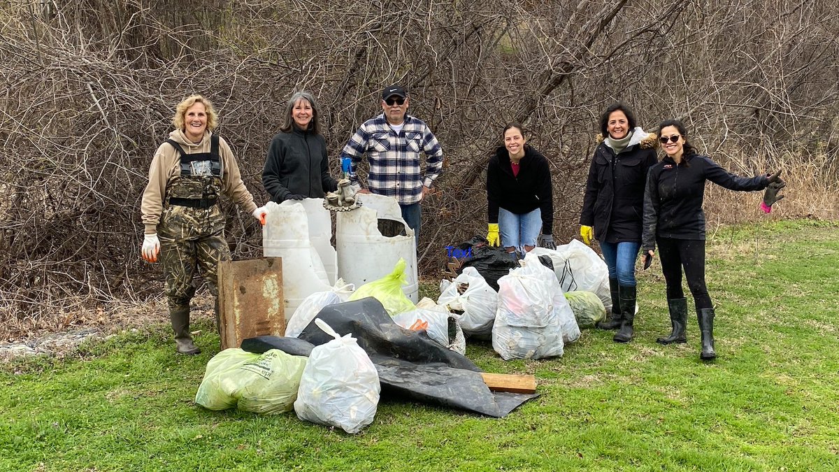 Participate in the Spring Community Cleanup on Sat., May 11 from 8-11am at Greenbelt Line 3 at Josey & Tree Line for a come-and-go opportunity to get some exercise in the fresh air all while beautifying Carrollton. Details: cityofcarrollton.com/Home/Component…