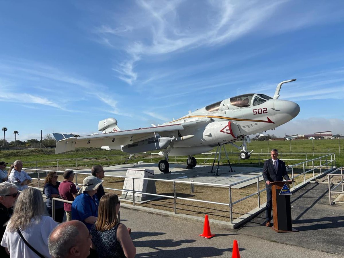 long_km's tweet photo. Exciting day at Naval Base Ventura County where the Naval Air Warfare Weapons Division added a EA-6B Prowler to their static display area at Missile Park. NAWC-WD played a significant role. Thank you to all who contributed to the success of the EA-6B program! #nbvc https://t.co/GPRHJ0zVY2