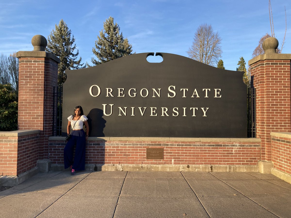 After a decade of work and an exciting+challenging academic journey, I am going to be a professor! Next year I will join @OregonState as an assistant professor of physics!!!⭐️🦫 how it started // how it’s going