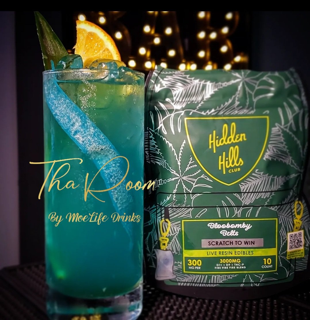 MoeDrinks's tweet photo. For the cool. The calm and for those that are collecting. Cheers to EXCELLENCE🥂 #MeasurementsOfExcellence #ThePeoplesBartender #UnofficialHustleGangApproved https://t.co/APKEWQ4gvz