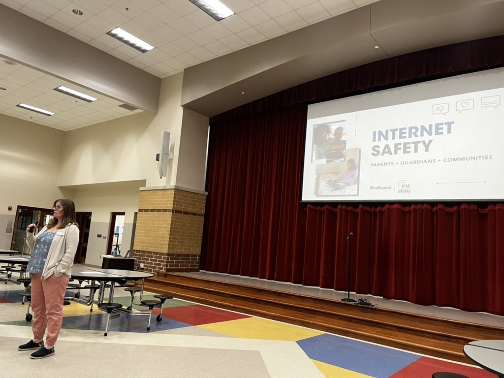 It’s great to hear Megan from @ICPYAS give a presentation to parents about internet safety tonight at @Sheridan_Elem For more info about their programs visit: indianaprevention.org