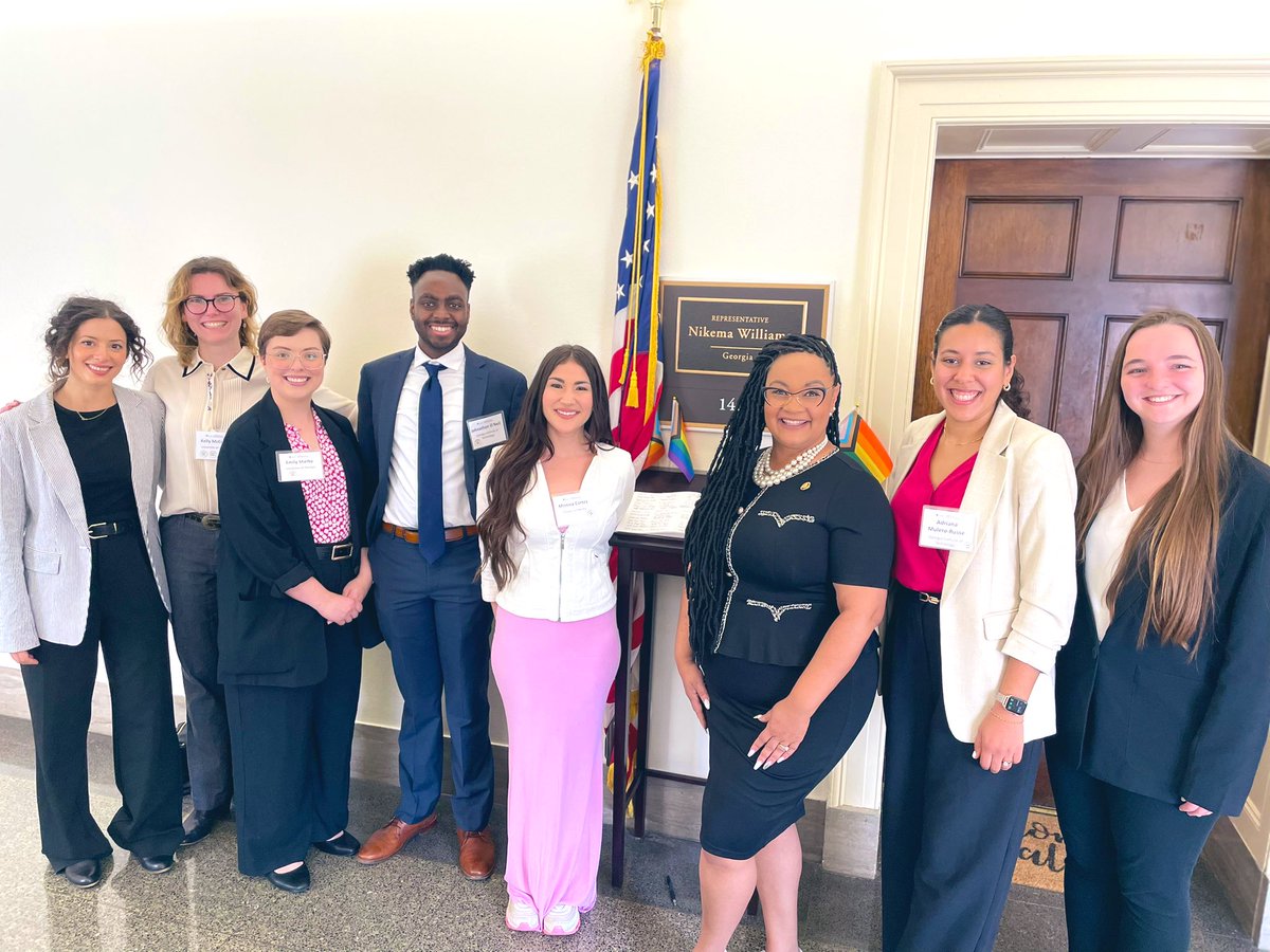 GTinDC's tweet photo. Great having PhD students from GT, Emory & UGA on the Hill to talk about how Federal funding for research has impacted their education. Thanks Vice Provost Bonnie Ferri, @aarondlevine & @AAAS_GR for their support. @EmoryGovAffairs @ugagr #MakingOurCase https://t.co/JcEpIuJiKn