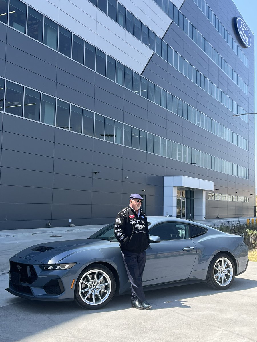 #FordMustang, que ha estado presente en más de 4,000 películas y tiene su propia estrella en Hollywood, celebra su 60 aniversario de la mano de Rick Harrison en nuestro GTBC.

#Mustang60