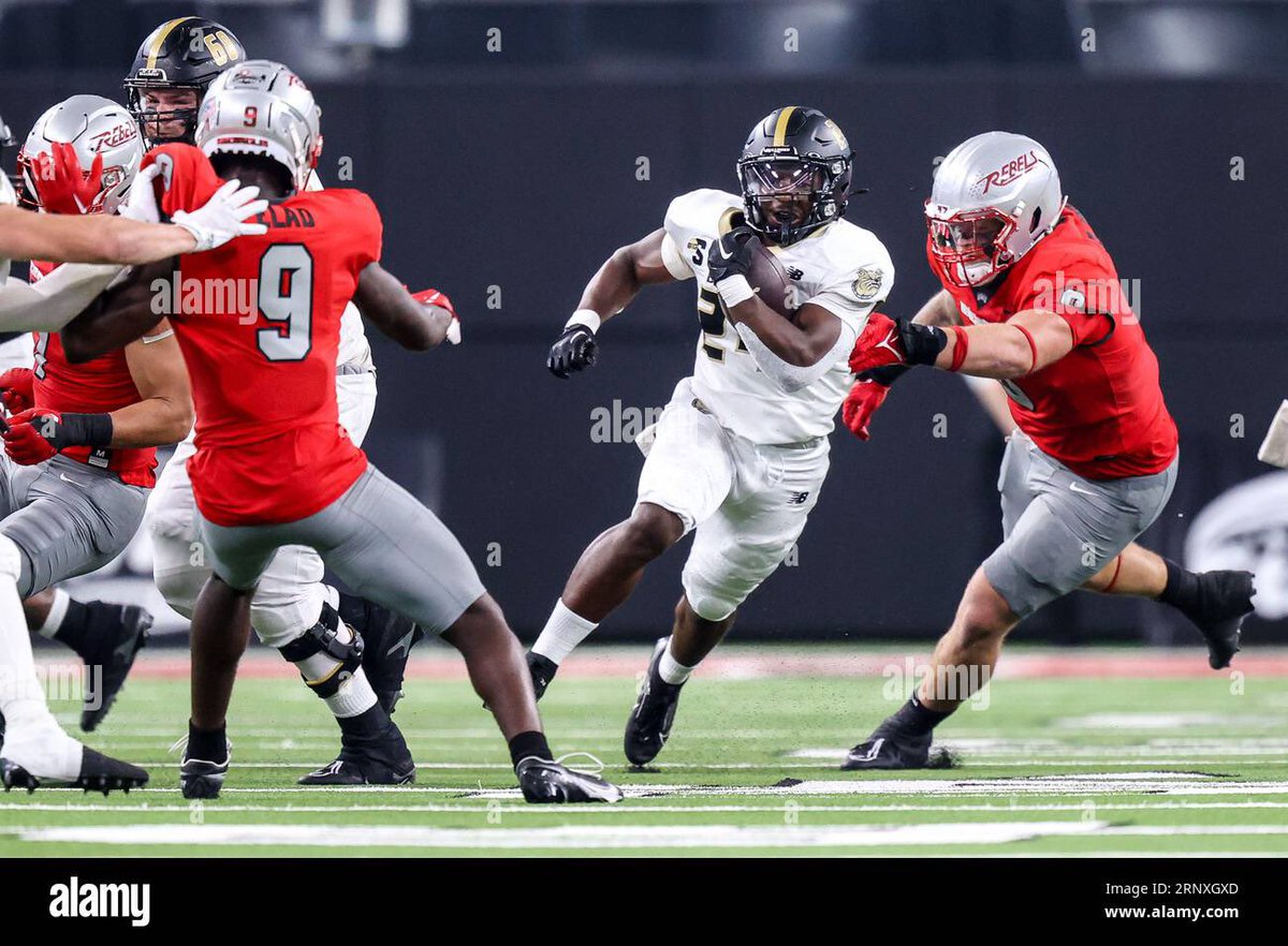 After an amazing conversation with @CoachCiocci I’m extremely blessed to receive an offer from Bryant university. @CMerrittMT @CoachJesse18 @CoachMeyerCAI @GridironCamp @CoachJohnsonCAI #ExpectToWin