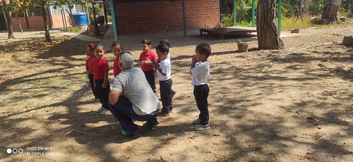 eceitde2024's tweet photo. CDCE municipio plaza Red territorial # 04 Trapichito ayer 17/04/24 en los espacios del plantel CEI Terrazas Del Este los niños y niñas realizando actividades de Educación física https://t.co/s8lP2xc8RQ