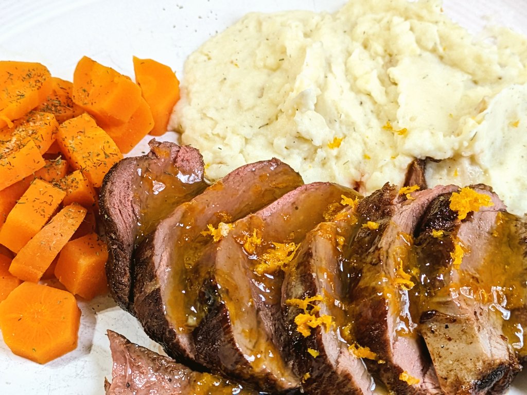 Sometimes you get a bit fancy on a Wednesday. Tonight at Chez Zub's: Duck Breast with Honey-Orange Sauce, Garlic Mashed Potatoes, and Steamed Carrots with Dill. Turned out really good and I reserved the extra duck fat for future cooking adventures.