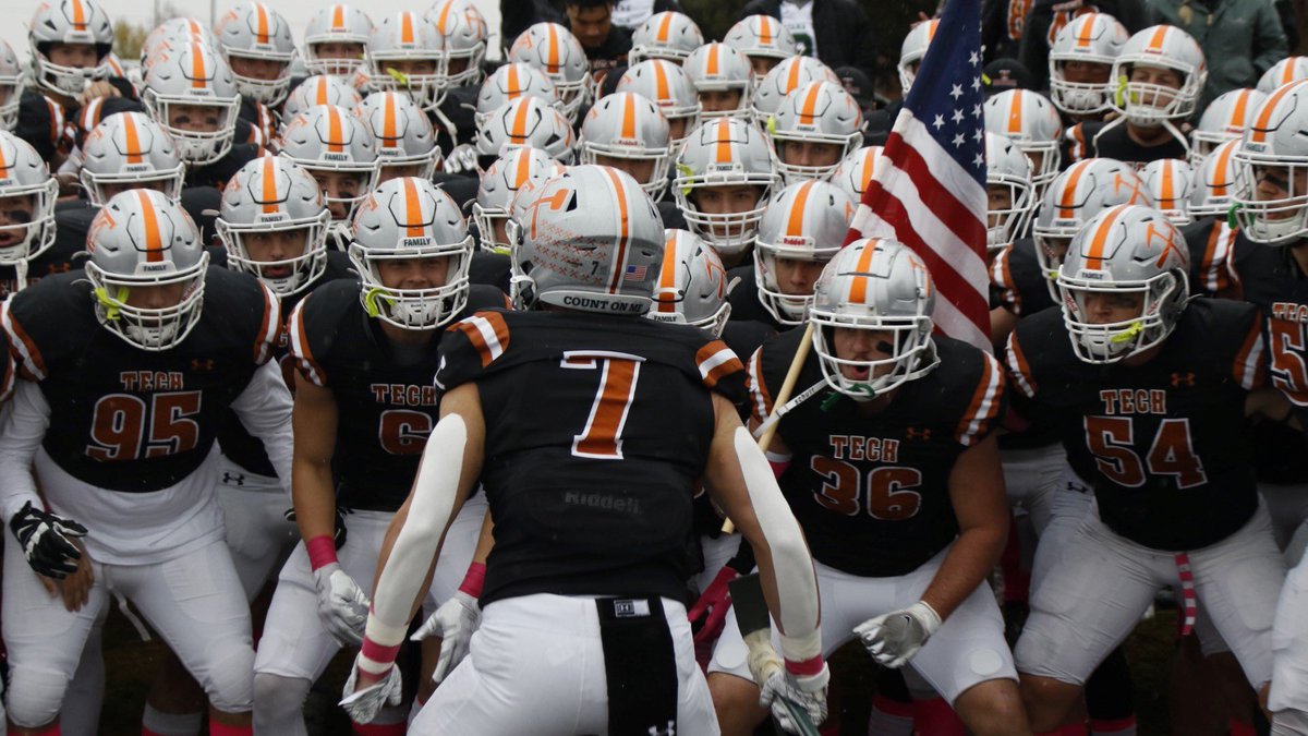 Appreciate <a href="/MonTechFootball/">Montana Tech Football</a> and <a href="/KodyTorgerson/">Coach Kody Torgerson</a> stopping by to talk some ball and visit with a couple of our guys! Excited to see how Tech does this upcoming fall!