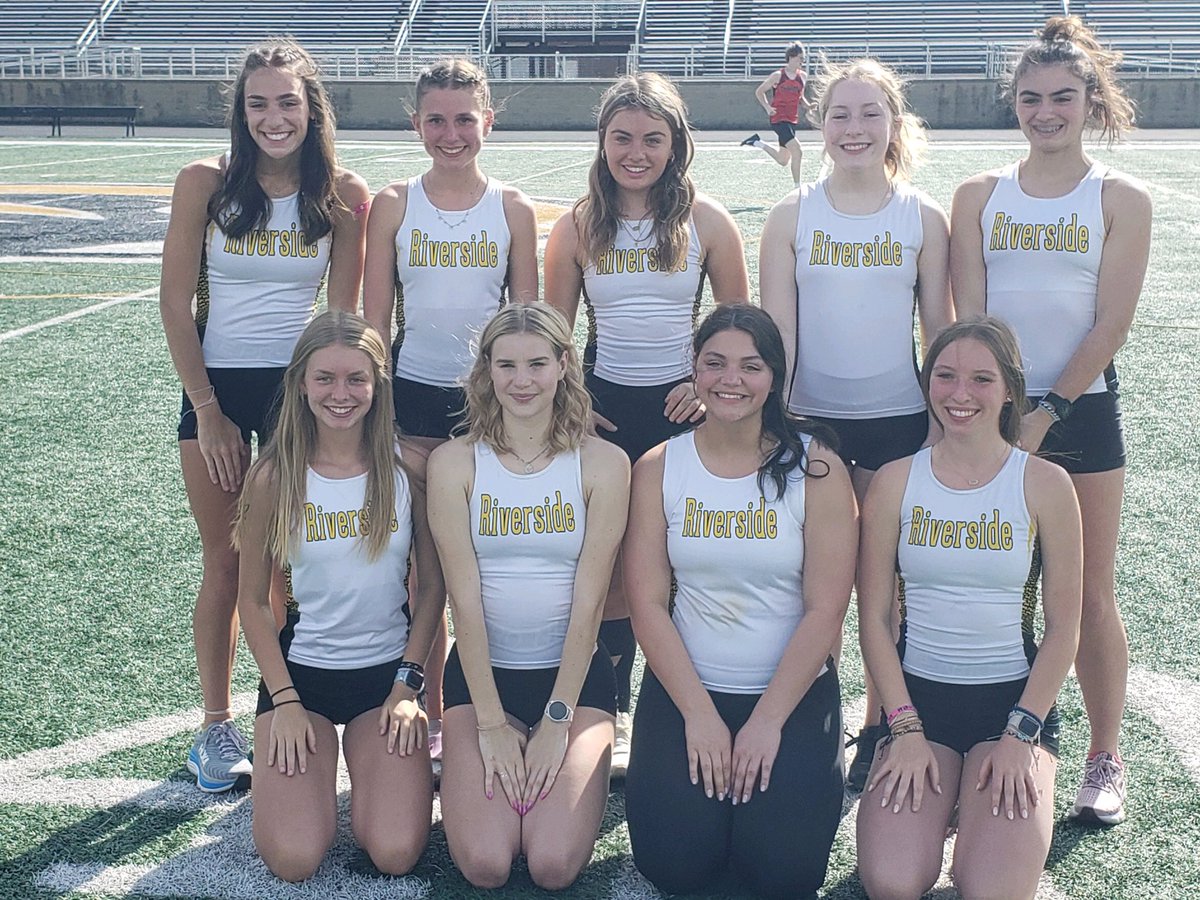 Riverside_athl's tweet photo. Congrats and thanks to our track seniors as we celebrate senior night. Good luck on the rest of your season and all future endeavors! #RollSide https://t.co/kpMSpCTSWc