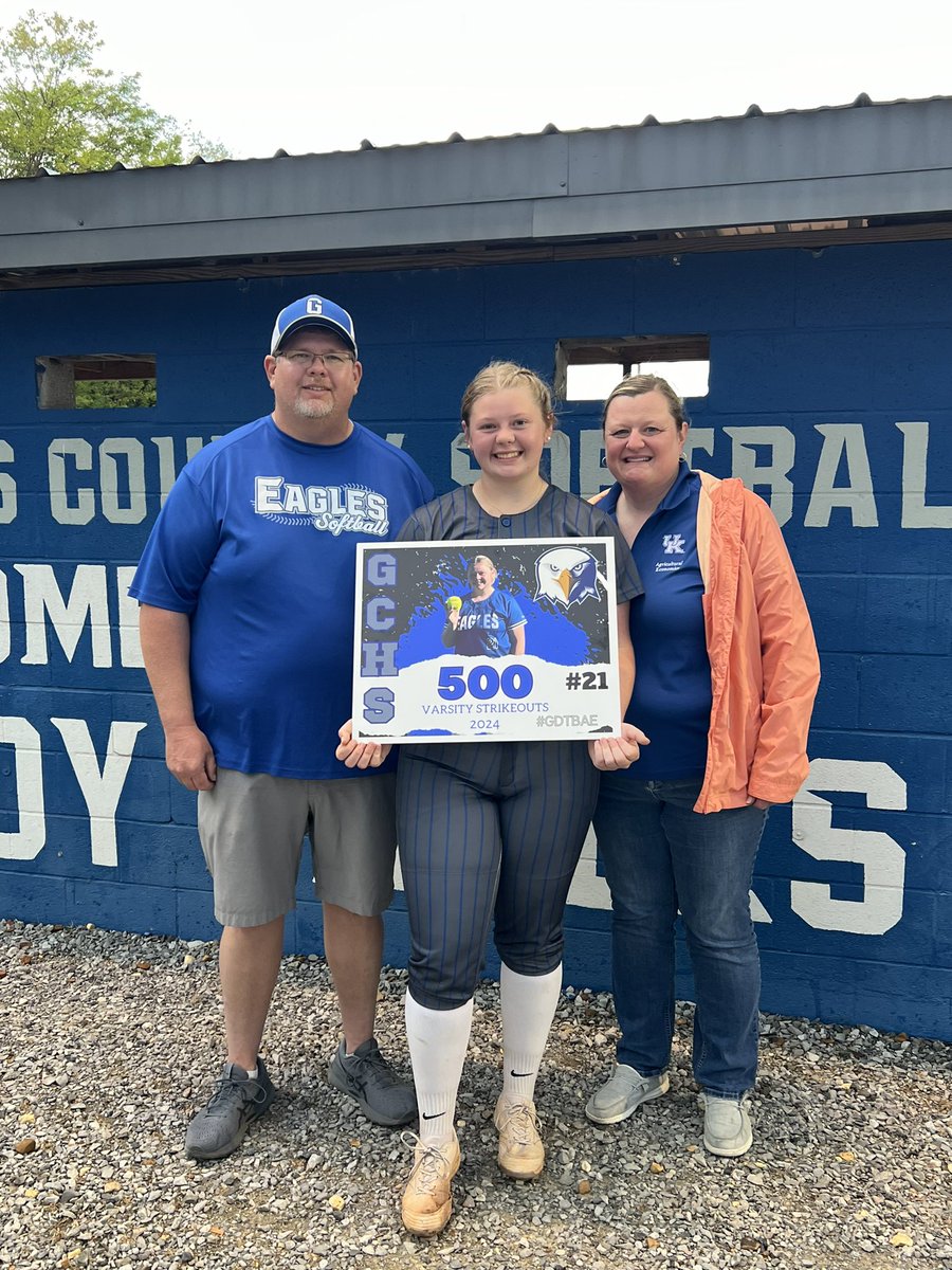 AnnaR2024's tweet photo. I got my 500th varsity strikeout last night and we got the win! I could not do it without an amazing catcher and team behind me! @KY_BombersL @Coach_ToddH @FHUsoftball_ #GDTBAE https://t.co/KHMrtXjHQq