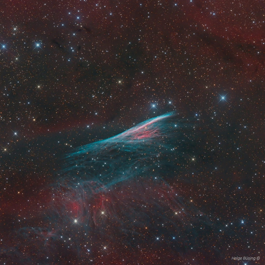 #AstronomyPictureoftheDay This fast-moving supernova shock wave creates the braided filaments seen in NGC 2736, also known as the Pencil Nebula. Located about 800 light-years away, it's just a small part of the larger Vela supernova remnant. Image Credit: Helge Buesing