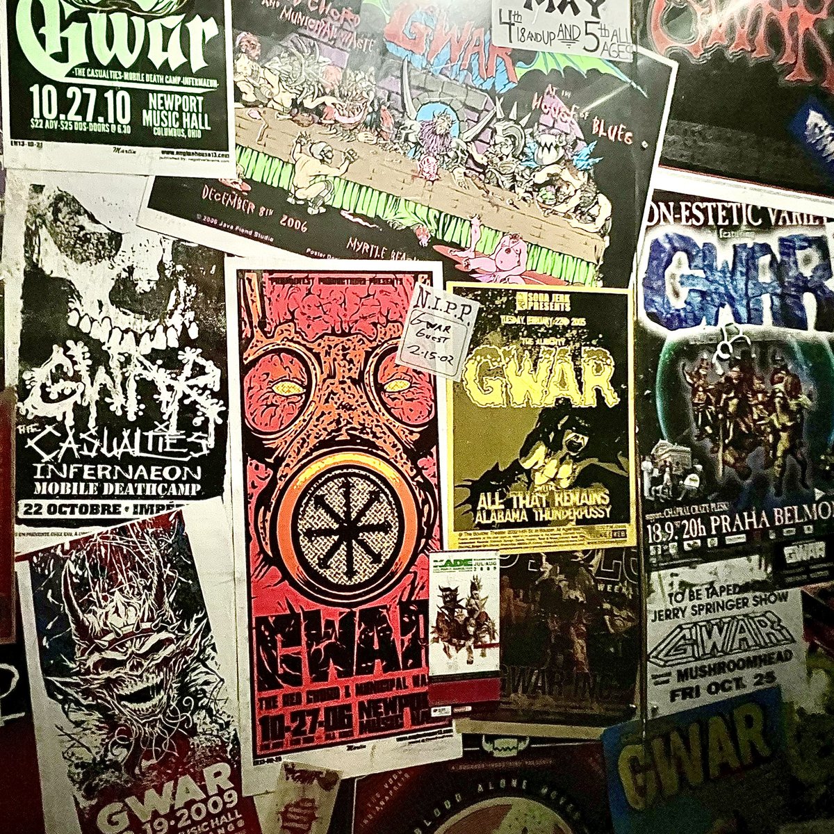 stevewright64's tweet photo. GWARBar is my all time favorite dive bar. It celebrates the vulgarity and gore of the heavy metal band on every square inch of its interior. The bar, with great cocktail specials, is in Richmond VA where GWAR was founded 40 years ago. #streetphotographer #divebar @gwar #richmond https://t.co/SEqgZkljGb