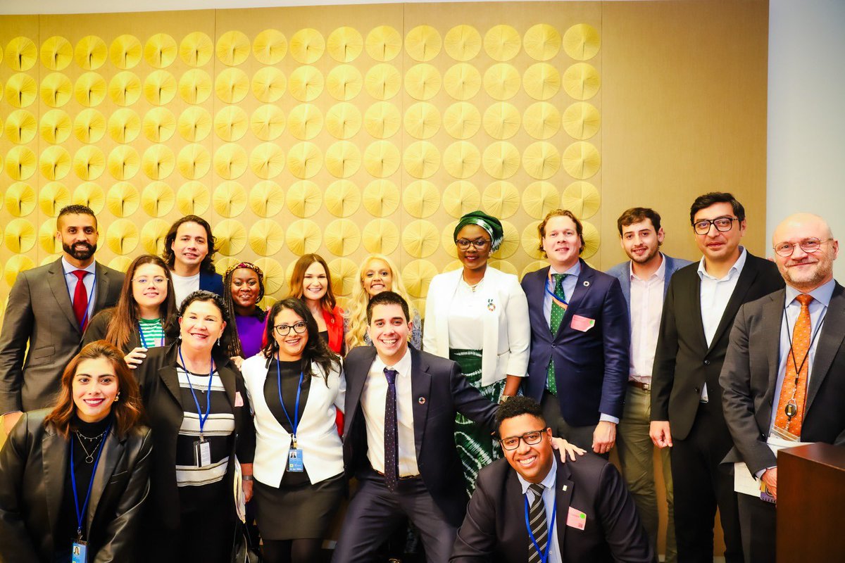 This morning, @AU_YouthEnvoy co-hosted a global ministerial leadership breakfast with the US Special Envoy, @USGlobalYouth, and UN ASG @felipepaullier, as well as distinguished ministers & youth across the globe to speak on the role of youth leadership in the summit of the future