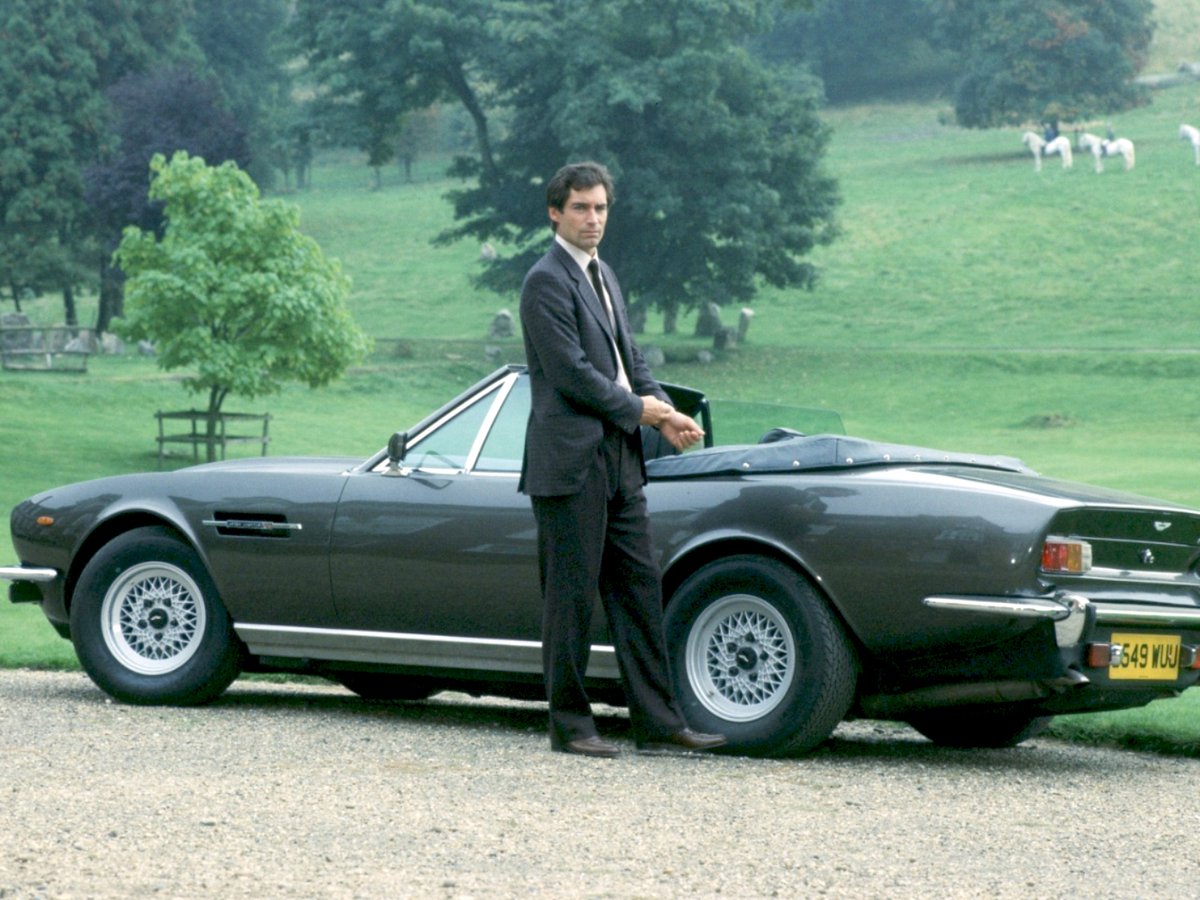 Timothy Dalton as Ian Fleming's James Bond 
#JamesBond #TimothyDalton
