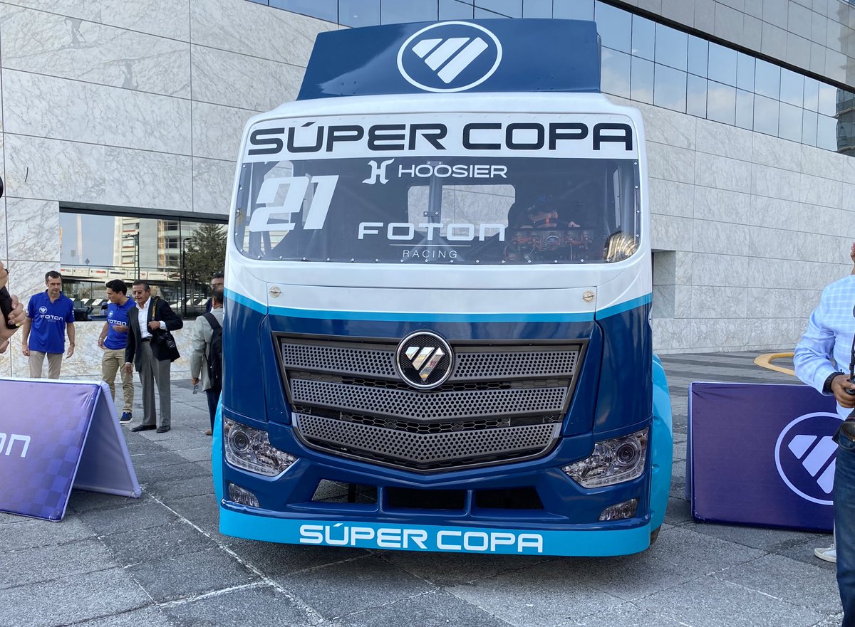IA_indicador's tweet photo. ¡Así luce uno de los camiones de @FotonMexico con los que competirá este año en la Súper Copa Roshfrans!
🚚 🏁
@SuperCopaMex https://t.co/pB465PkuNB