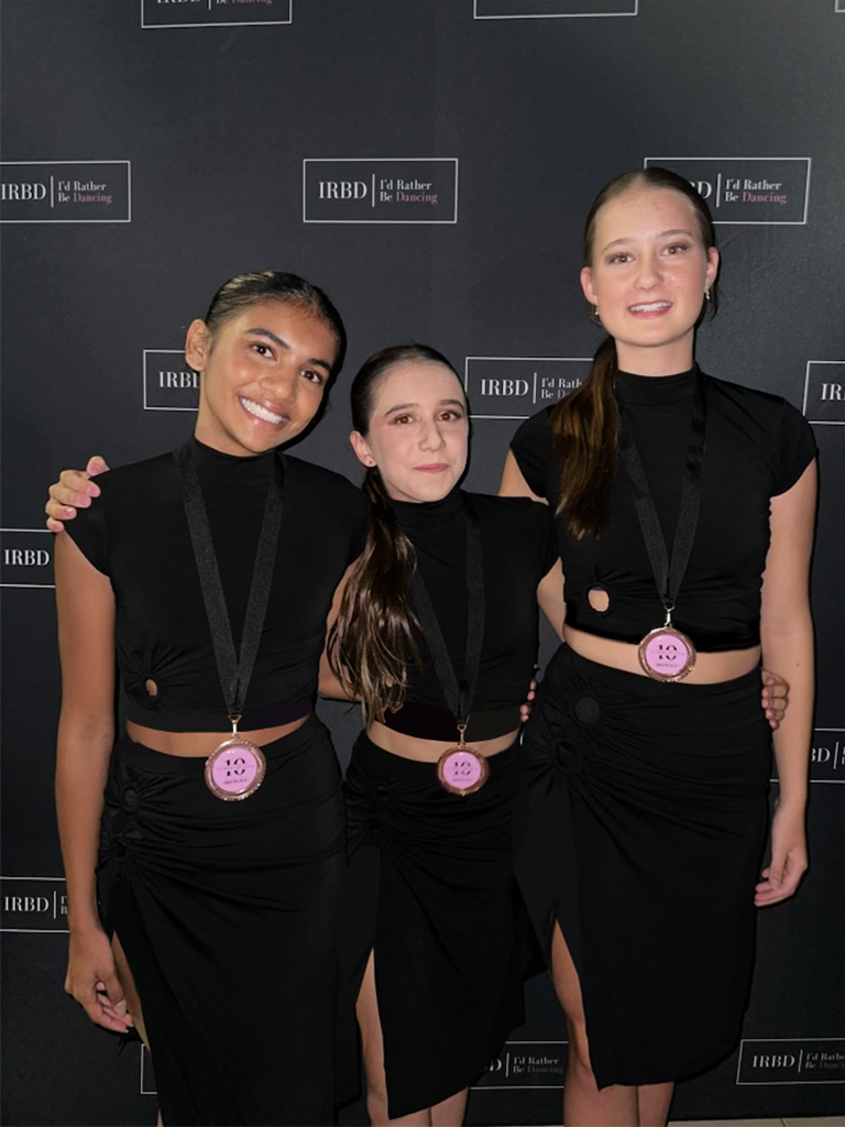 Congratulations to Zara, Arabella and Olivia who placed 3rd in the Intermediate Modern category, and to Maddie and Abby who placed an 1st in the Senior Modern category in the recent 'I'd Rather Be Dancing' competition! #WenonaCreativeArts #WenonaDance