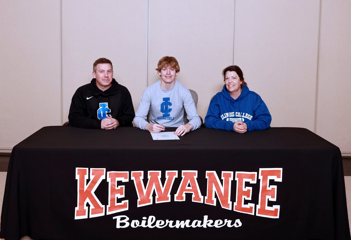 Boiler Fans...Braden Clark has signed to play basketball at Illinois College in Jacksonville, ILL in 2024-2025. Go Boilers!