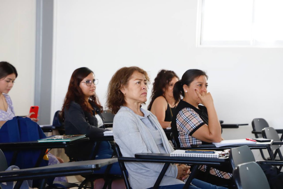 ¡La Universidad de las Mujeres está preparada y lista para recibir a la siguiente generación! Estamos muy emocionados de darles la bienvenida a las nuevas alumnas. 👩🏻 💜 👩🏽