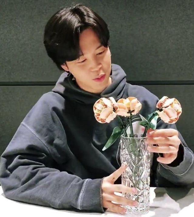 — ARMANDO TU LEGO CON JIMIN ¡!

Dinámica en sp y yt, pueden realizarla cuando puedan, solo suban sus caps de stream y nos etiquetan para poder verles. 
#ARMYonSpotify #ARMYonYouTube