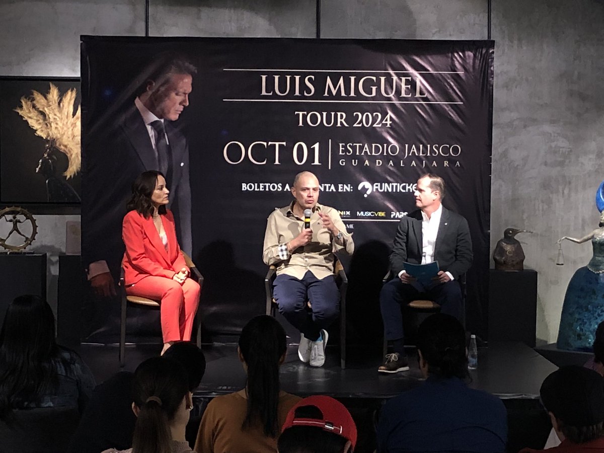 Organizadores del concierto de Luis Miguel del próximo 1/octubre en Estadio Jalisco aseguran que no hubo sobrecupo en los 2 conciertos del 17 y 18 del año pasado,lo que sucedió es q fans se congregaron en 1punto en especifico. Dicen que sólo hubo 76 casos de boletos duplicados