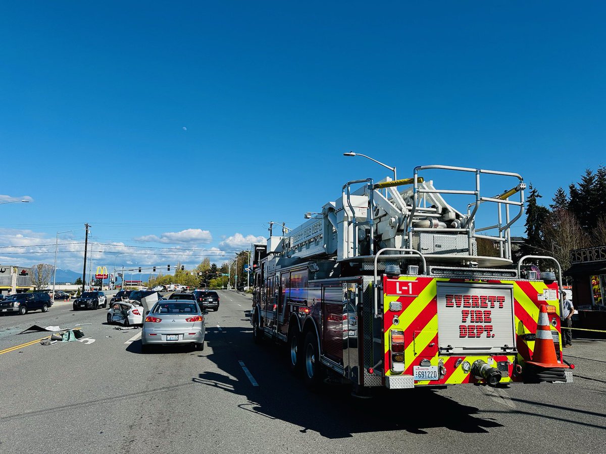 Everett Fire WA tweet media