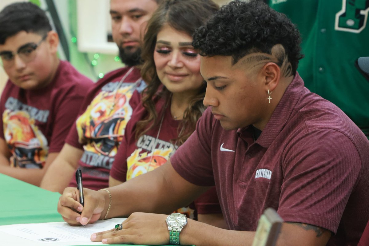 Falfurrias Rene Martinez III signs letter of intent to play college football at Centenary College of Louisiana