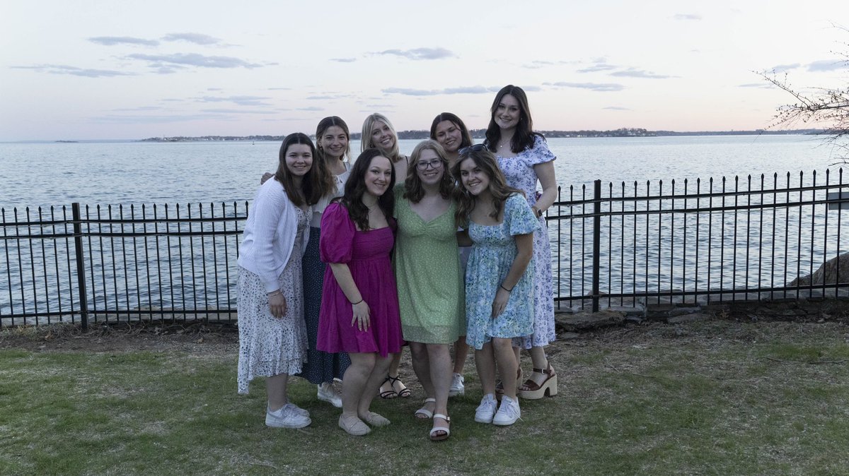 EC_Observer's tweet image. MULTIMEDIA -
Yesterday a sustainable fashion show and live sale was held at Misselwood. The fashion show featured clothing for sale from local consignment shops Worthy Girl and That’s The Tea! For more exclusive images visit endicottobserver.com or use the QR code! 

#endicott