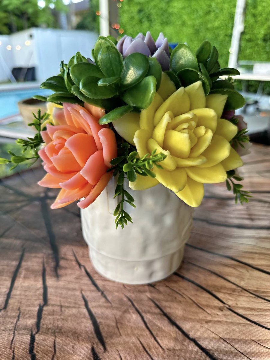 fancysoap_la's tweet image. Soap flowers bouquet 😍

fancysoapco.etsy.com/listing/150534…

#handmadegifts #bouquet #FlowersOfTwitter #etsy #Soap #LosAngeles #usa #giftidea #giftforher #etsyusa #etsyshop #MothersDay #etsyfinds #etsyhandmade #uniquegifts #smallbiz #SmallBusiness #artisan #MothersDayGifts