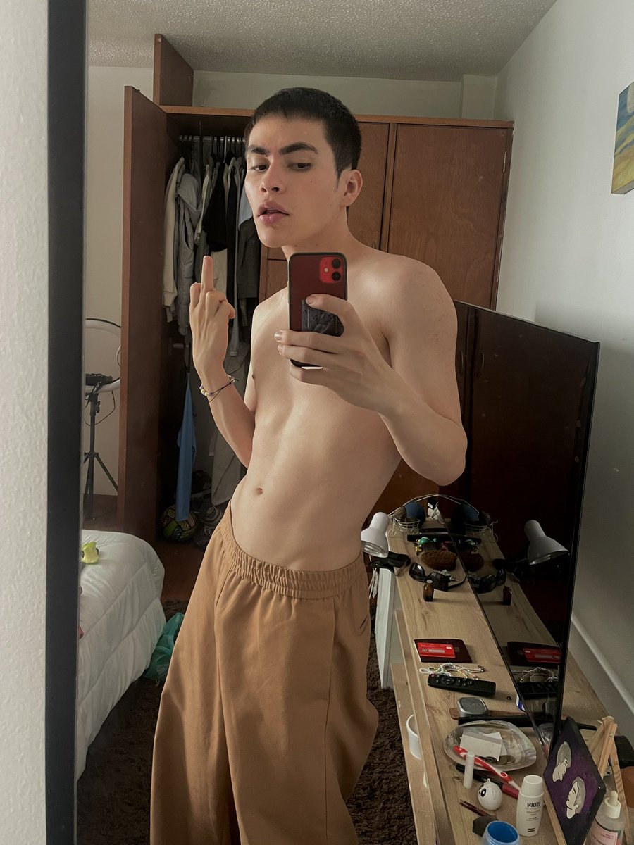 Can I finger u?  👉🏻👈🏻🍑