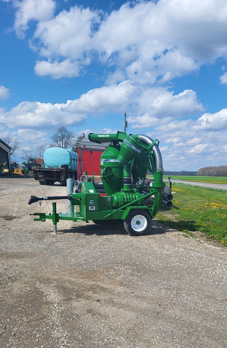 A new 7816 #walinga #AgriVac delivered to long-time customer Yuhasz Brosin Ohio. Thanks for the continued business. #toughtobeatinthelongrun