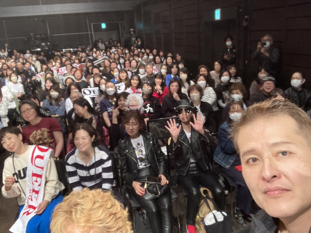 yoqota's tweet photo. Queen Day @ 羽田空港TIATT Hall
楽しかった〜♪
Queenの音楽がどれほど人々に影響を与えてきたのかを肌で感じる日でございました🙏☺️ https://t.co/oqSL2ILeyR