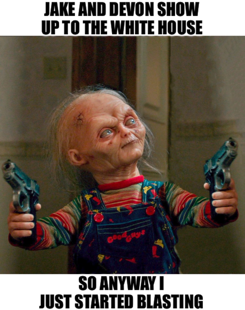 ChuckyDoesStuff's tweet photo. Chucky will be blasting some people 🔫🔫🔫

#chucky #trickortreatstudios #charlesleeray #goodguy #goodguydoll #childsplay #childsplay2 #childsplay3 #brideofchucky #seedofchucky #curseofchucky #cultofchucky #chuckytvseries #syfy #usanetwork #doll #IASIP #dannydevito #guns https://t.co/BqTcJ4LIHL