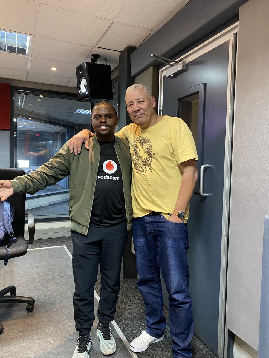 These things happen on #radio #PowerPerspective - with ⁦@LukhonaMnguni⁩ 
Special kind of interview - or was it. #Chat