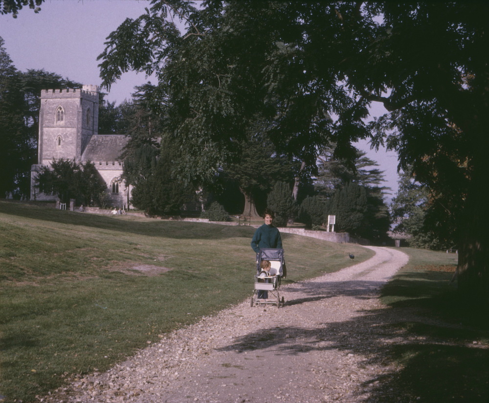 I've been away from here for a while due to a family bereavement. I hope to start tweeting again bit by bit again (yes I said tweet!) but it will take time as I come to terms with things. In the meantime, here's St Mary, Brownsea Island in 1967. #missyoumum