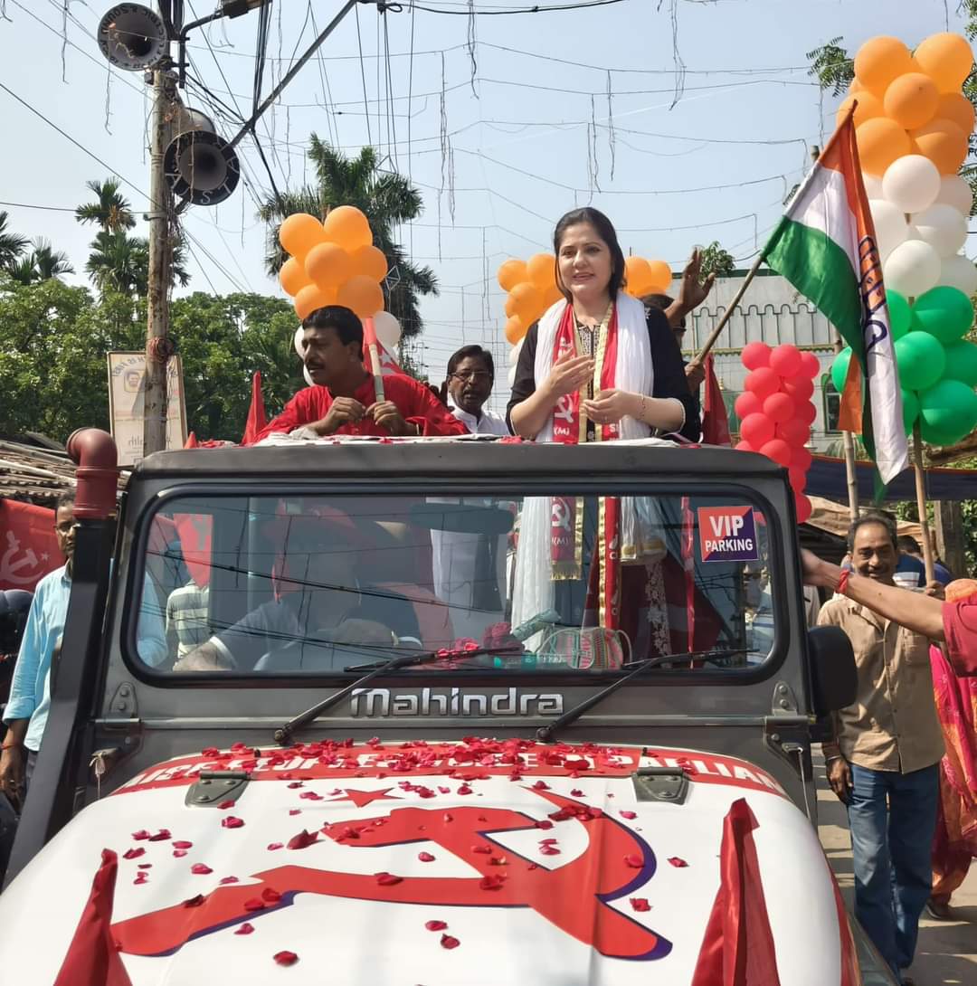 Picture of the day ❤️ @sairashahhalim #vote4left #vote4cpim #BengalNeedsleft