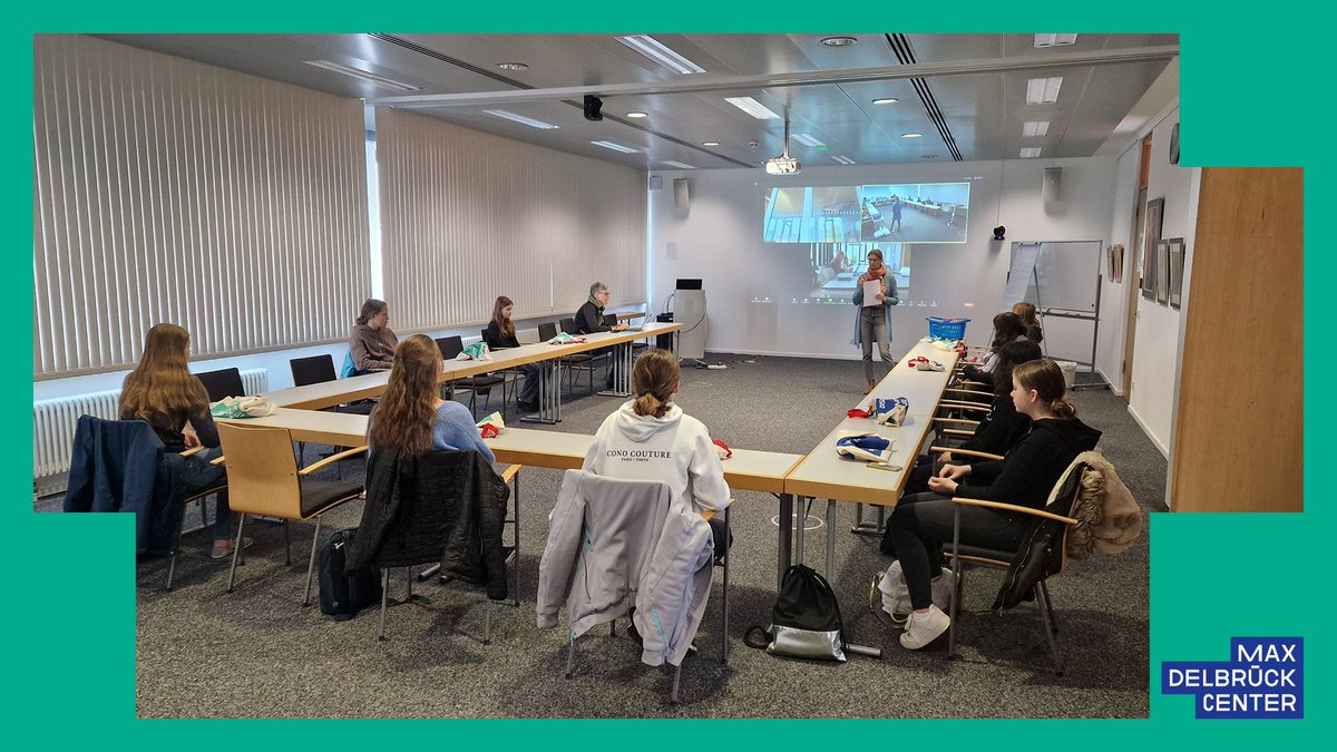 Welcome to @Der_GirlsDay at #mdcBerlin. Today, we're giving 10 girls each an insight into computer science careers in health research at our locations on @campusbuch and in Berlin Mitte at @BIMSB_MDC. Enjoy!  #girlsday