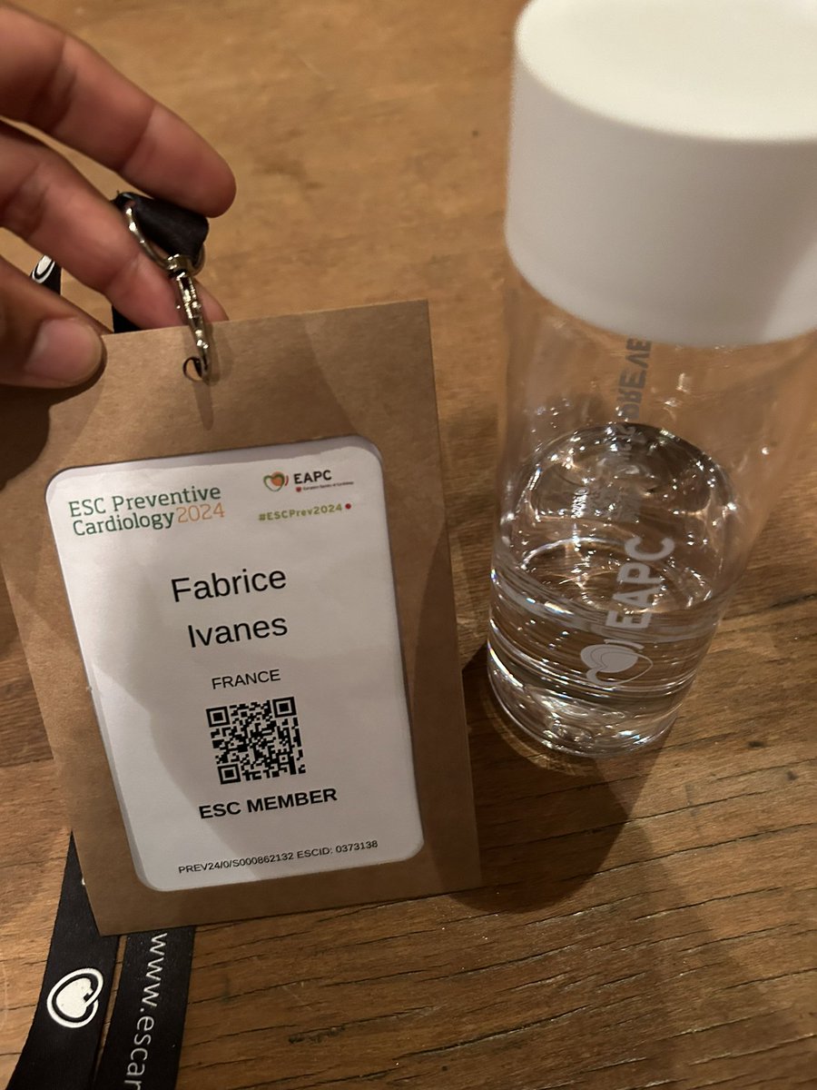 ESC is on top for environmental sustainability: no plastic for badges, reusable water bottle, a proof that we can always do better
#ESCPrev2024