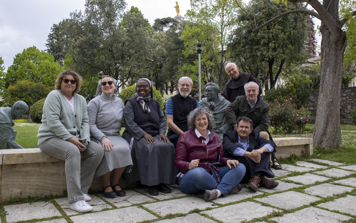 We met Franciscans in Assisi to assess what human rights issues we should raise during #Italy's #UPR. Ahead of the examination in January 2025, we'll be working on prisoner's rights, access to healthcare, migrant rights, and care for the forests. ➡️franciscansinternational.org/blog/francisca…