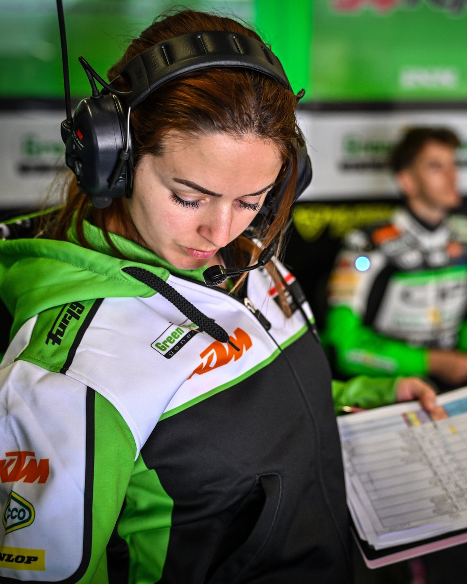 Meet Lidia Cerezuela, the Mechanical and Industrial Engineering graduate who, after spending the past eight years in the industry, is now Data Engineer for CIP Green Power Team and Crew Chief for @agrteam_racing 🏍️

📸: CIP Green Power Team

#WomenInMotorsport