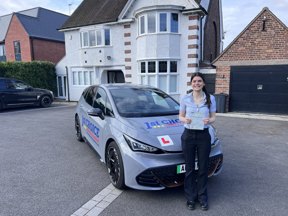 1stChoiceDA's tweet photo. Well done to Bella who passed her test at the 1st attempt today with @phildurose1 at the Kingstanding test centre 

Well done from all of us at https://t.co/f66jzH0pKD 

Good luck in the future &amp; safe driving 🎉🚗 https://t.co/XjZ1p1JA9r