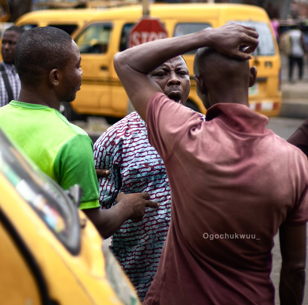 Farabaale •

#streetstorytelling  #Nigeria  #ogochukwuu_  #candidstreetphotography #surulere  #documentary #photography #lagos #streetphotographer #canonphotography #lagosphotographer #candid #twitter