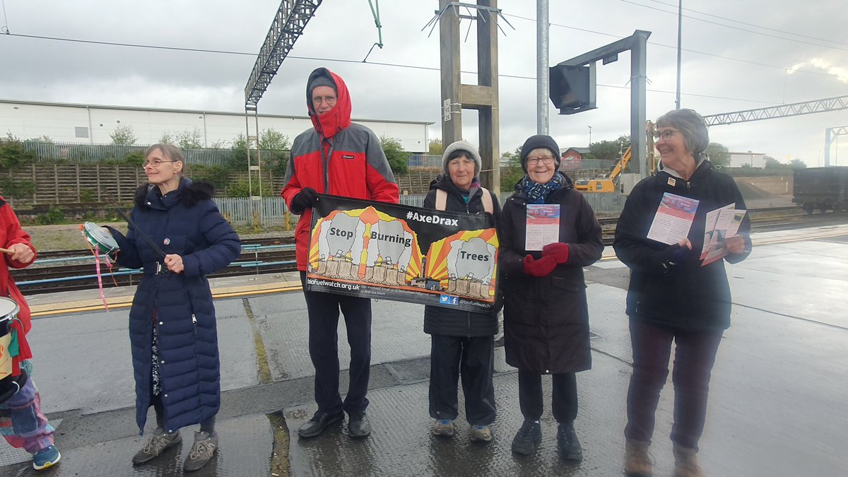 This morning, activists in #Liverpool protested at Edge Hill Station about Drax reckless so called biofuels 'renewable' energy which is in fact burning trees! Lots of leafets to commuters. Watch out for the #London protest at @DraxGroup AGM later today @sbtcoalition