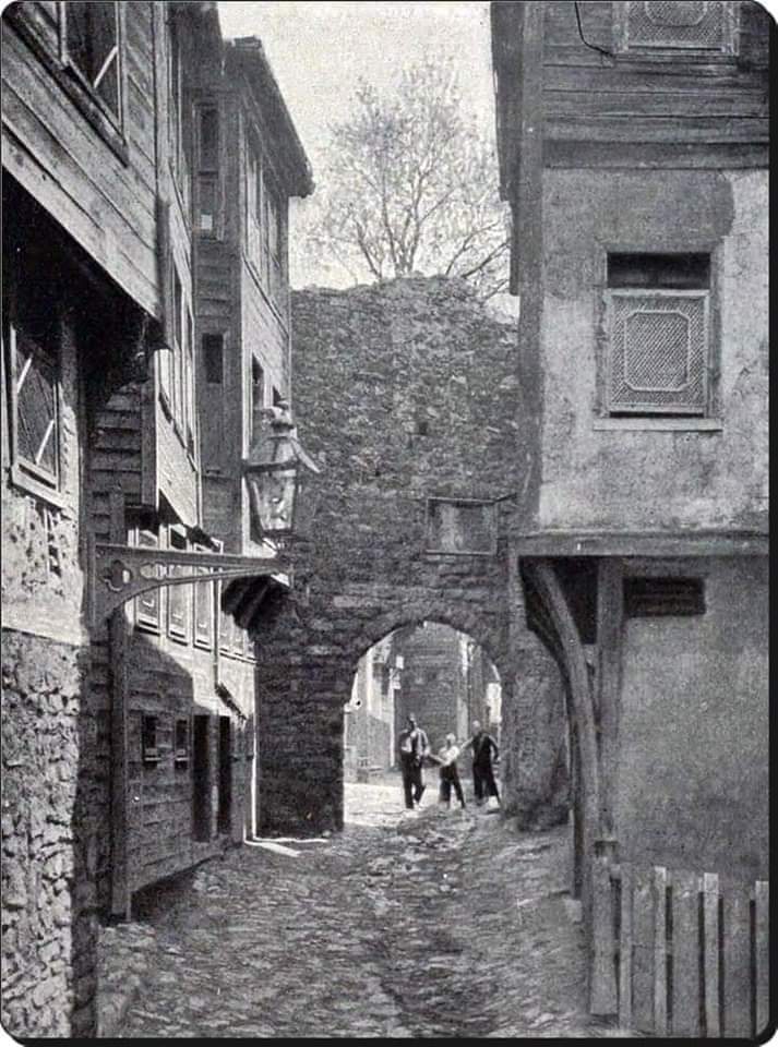 Yanıkkapı Sokağı Beyoğlu / İstanbul- 1915