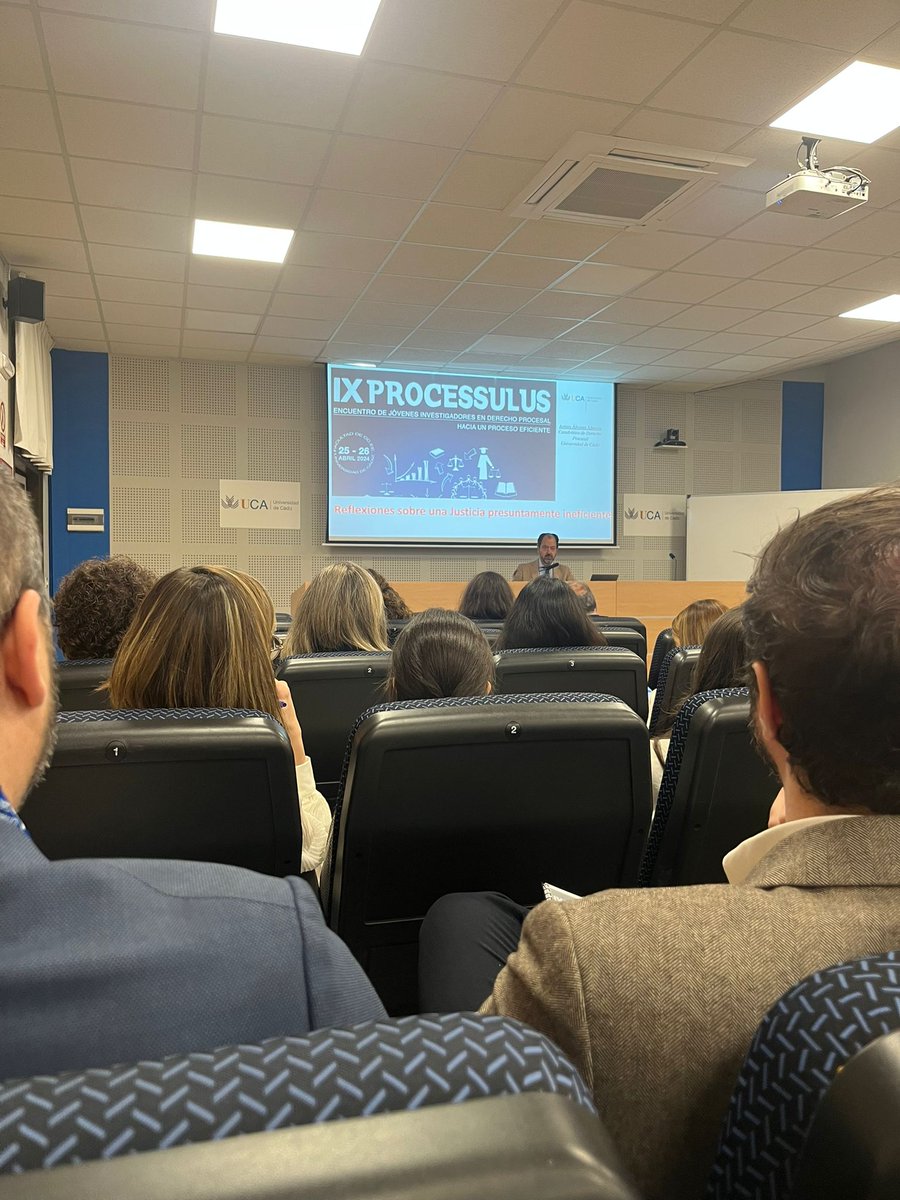 Lección inaugural a cargo del prof. Arturo Álvarez Alarcón.