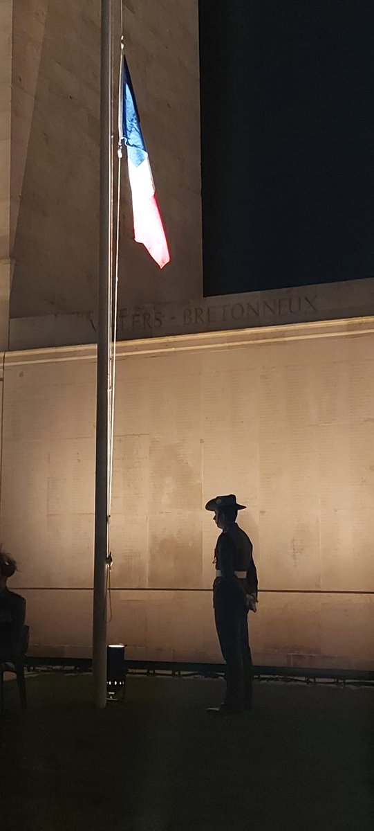 Amidst the hallowed grounds of Villers-Bretonneux, Brigadier Al Veitch was honored to attend the 🇦🇺 #AnzacDay2024 in Villers-Bretonneux. A poignant tribute to the bravery and sacrifice of those who served, their courage a beacon for generations. #LestWeForget