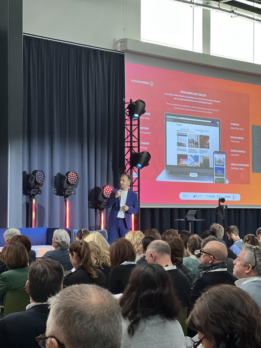 🟢 Conférence d’introduction des grandes thématiques des conférences avec les élus et les représentants du territoire Normandie. 
#MoHoHQ #PMF #conference