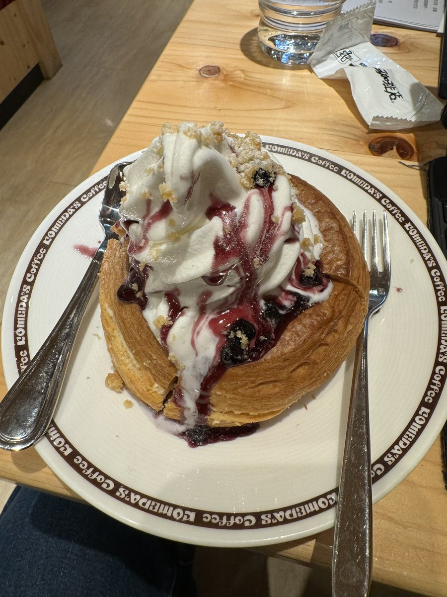 Angelica: I should focus on eating more protein and go to the gym less. Also Angelica: oh it’s a cheesecake-stuffed croissant topped with soft serve. Guess I better do an hour on the elliptical today.