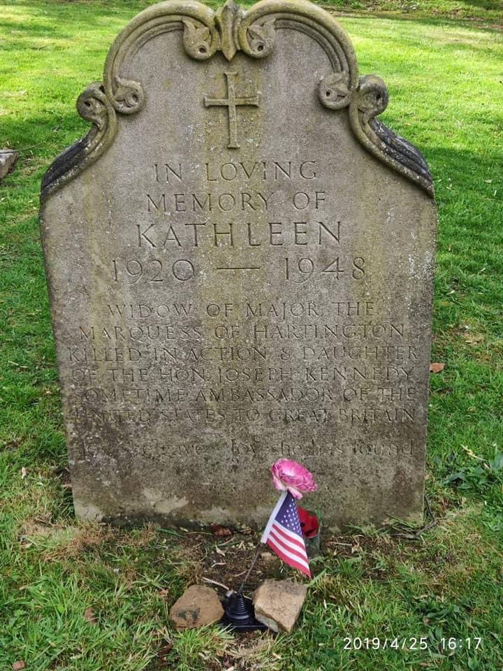 Edensor near Chatsworth. Kathleen Kennedy was sister of JFK. She was killed in a plane crash in 1948. JFK visited her grave a few months before he was murdered. #MementoMori